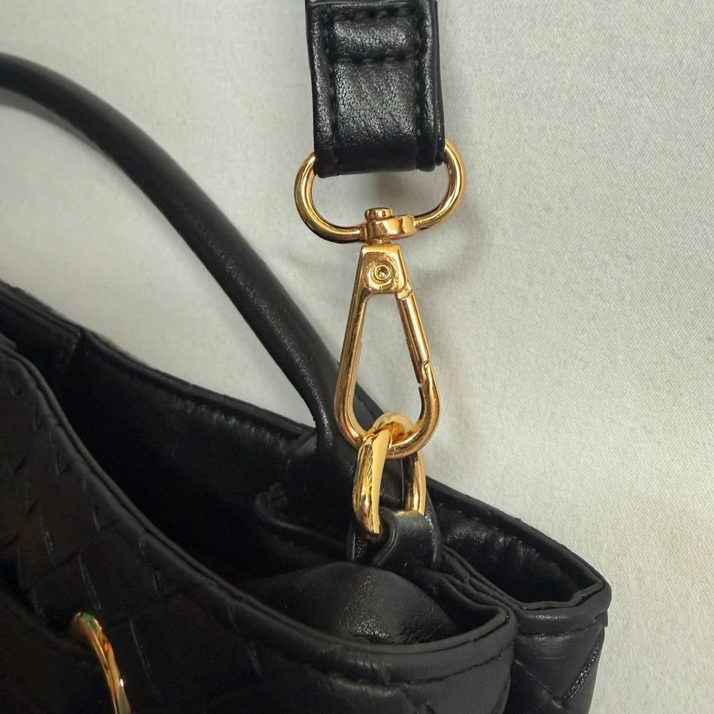 N/A woven faux